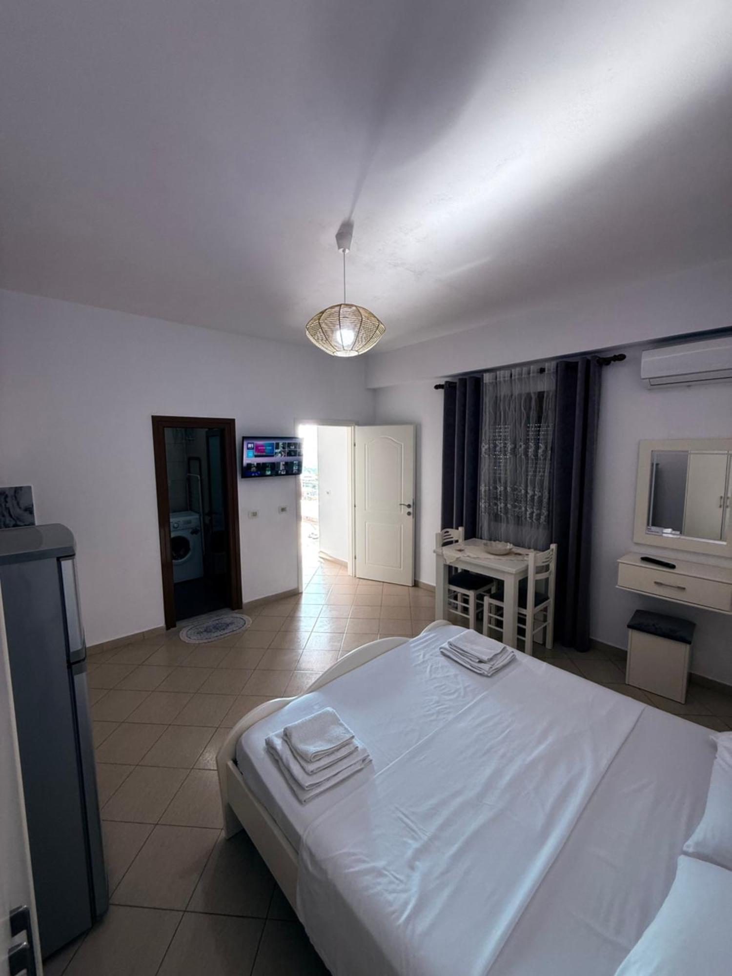 Amar Apartments Саранда Экстерьер фото