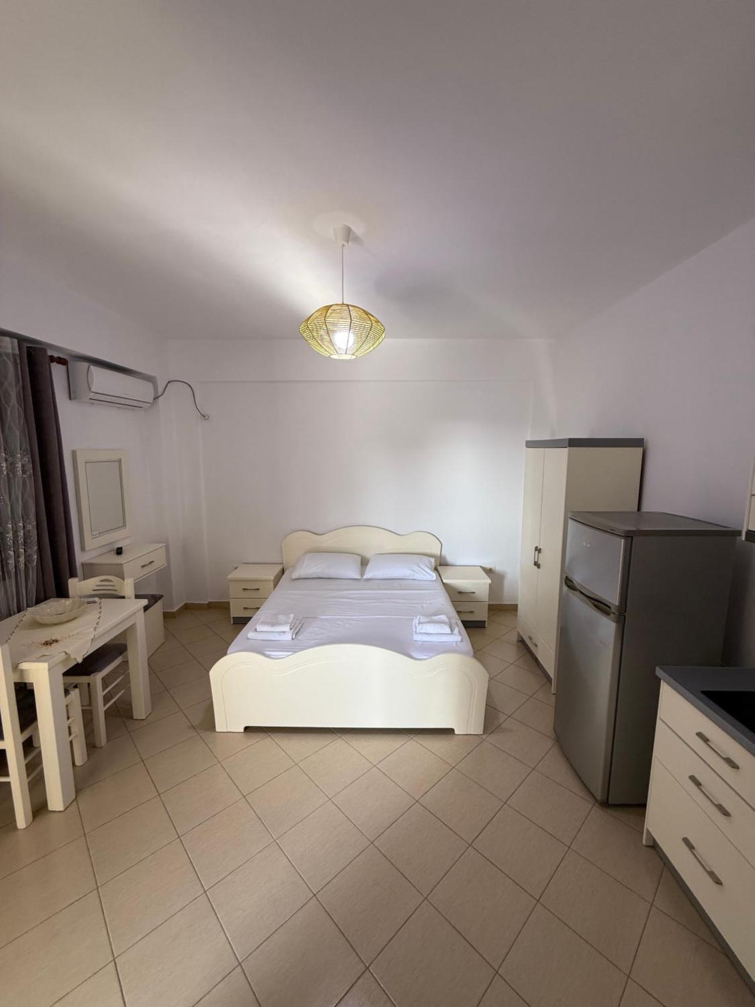 Amar Apartments Саранда Экстерьер фото
