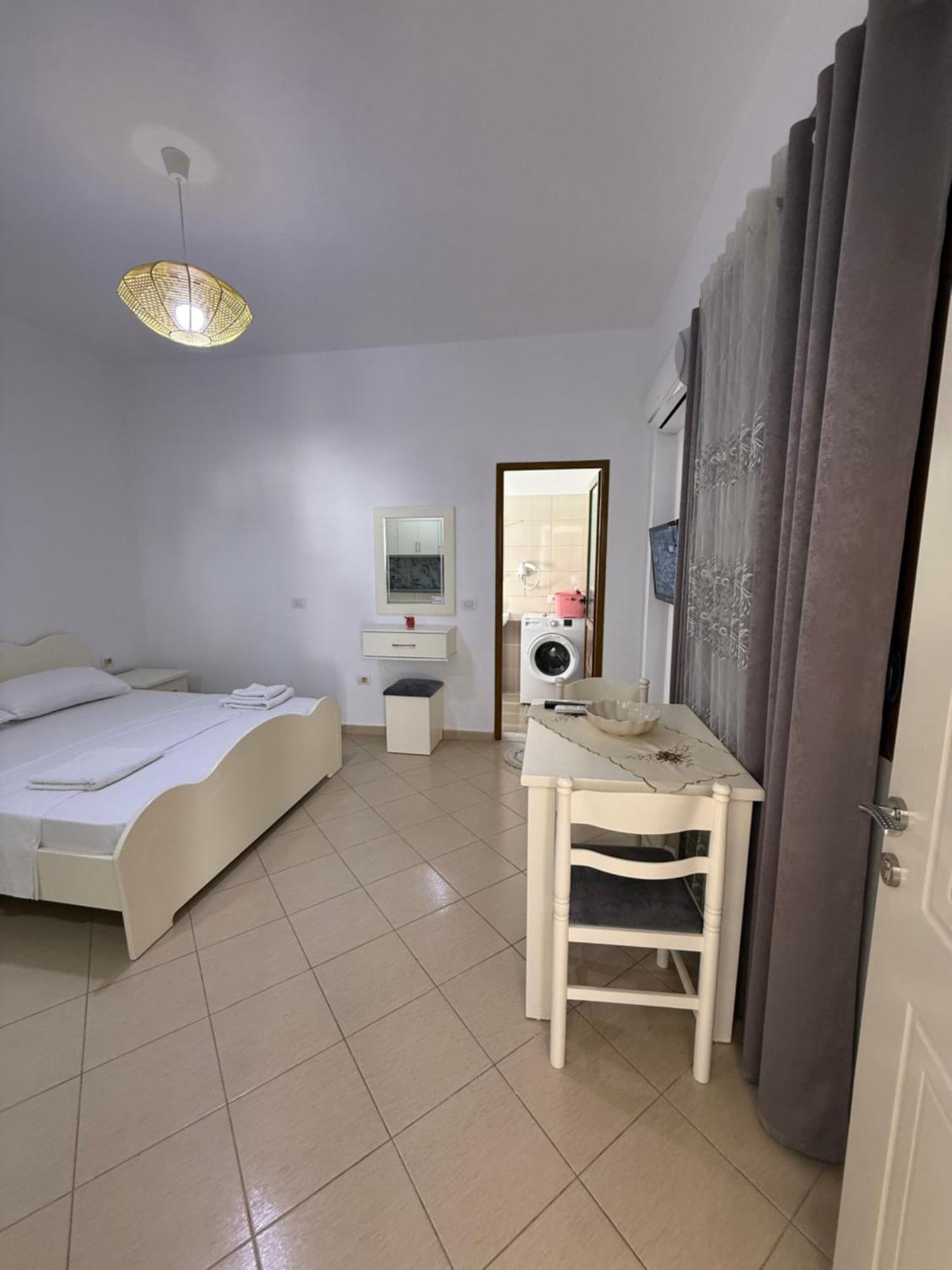 Amar Apartments Саранда Экстерьер фото