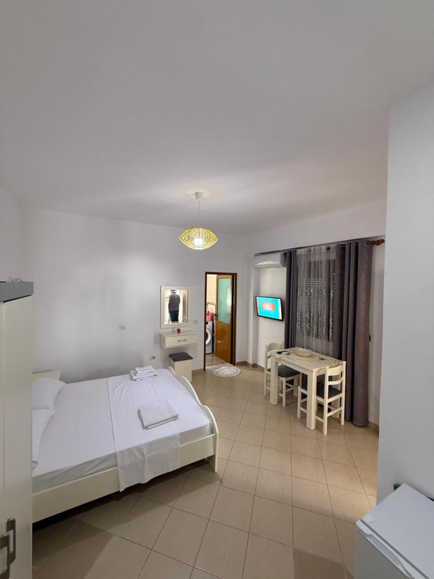 Amar Apartments Саранда Экстерьер фото